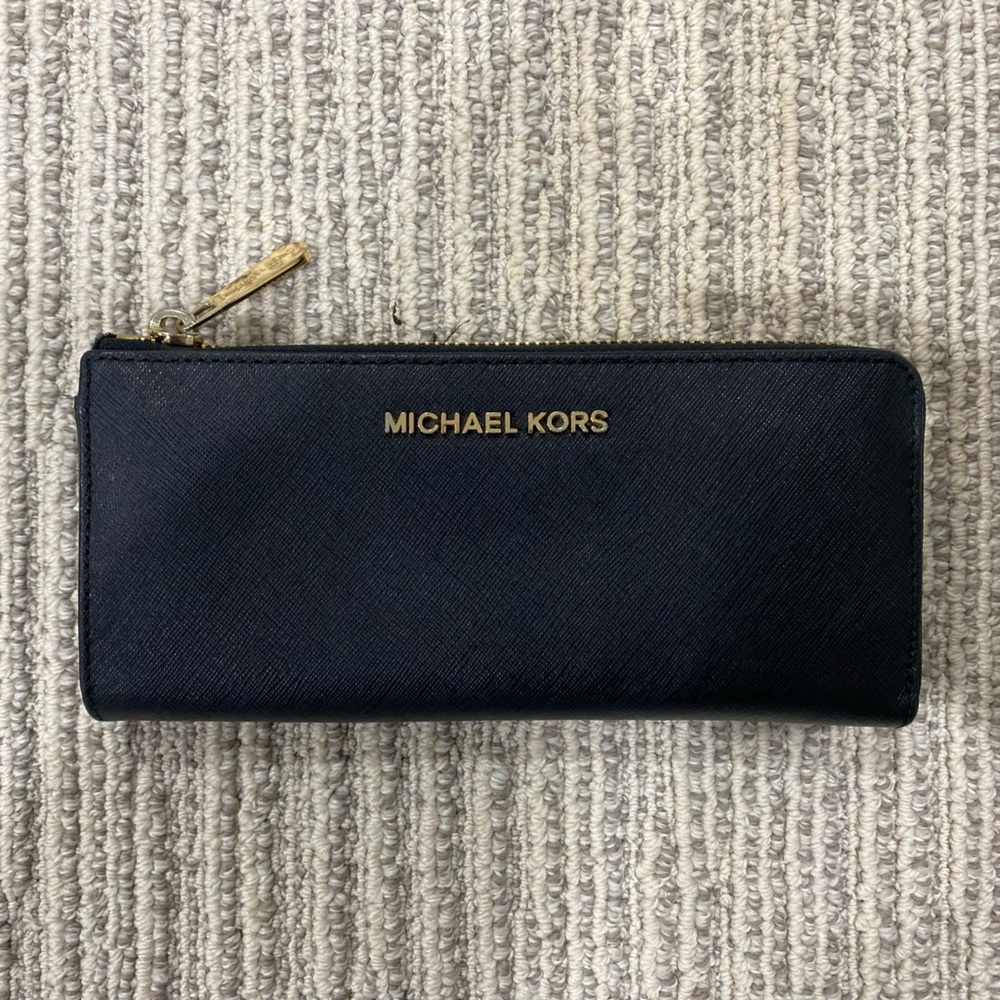 Black Michael Kors Wallet
